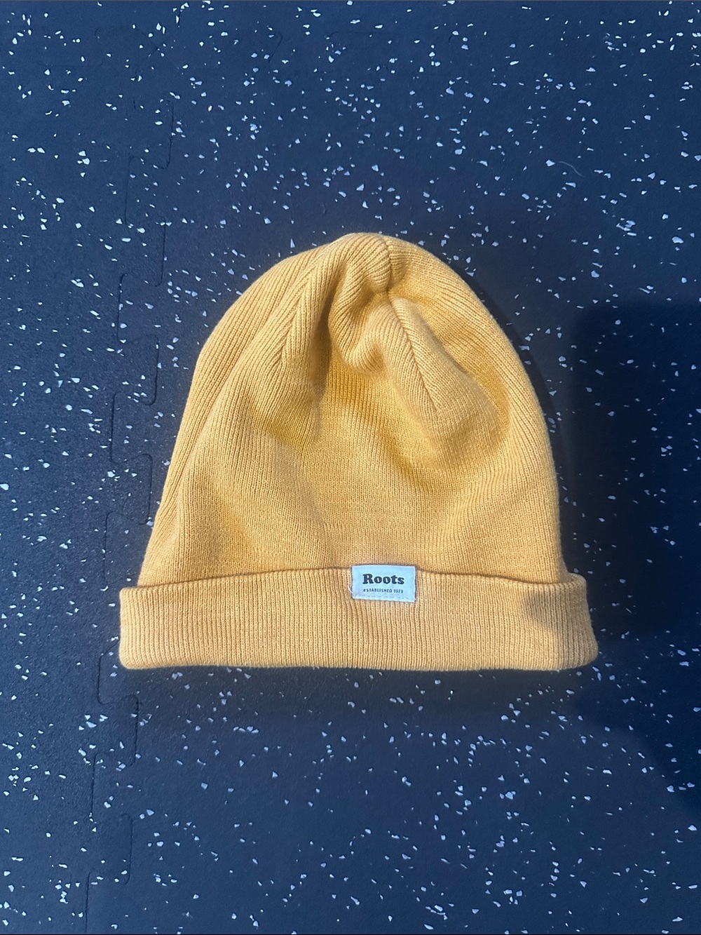 Roots mustard yellow tuque/beanie hat